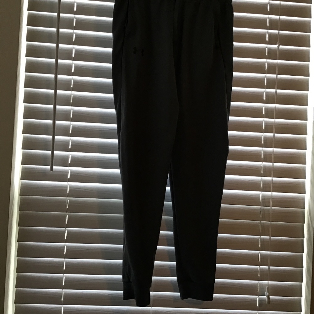 Joggers with Gathered Ankles